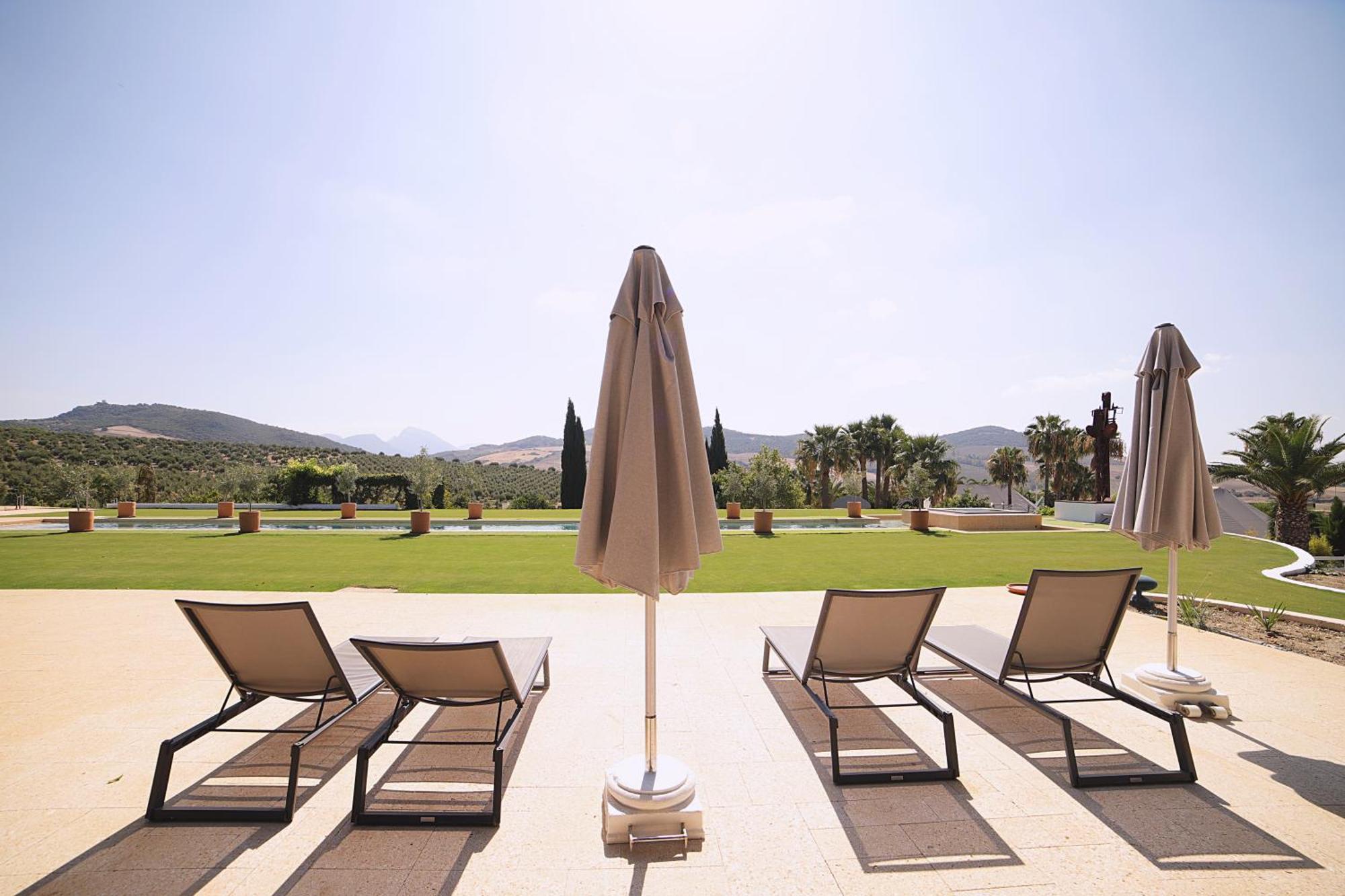 Hacienda El Rosalejo Guest House Villamartin  Bagian luar foto