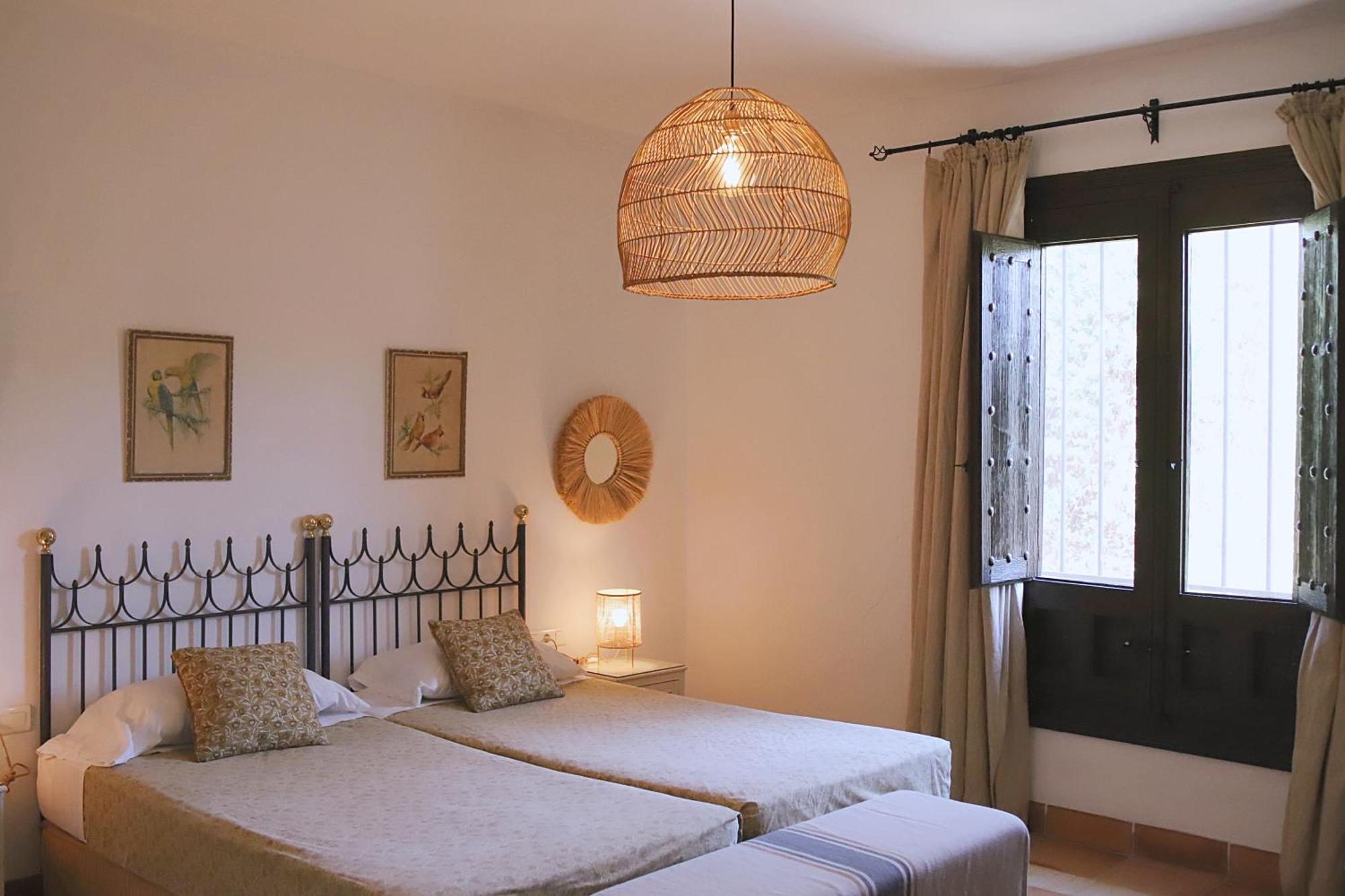 Hacienda El Rosalejo Guest House Villamartin  Bagian luar foto